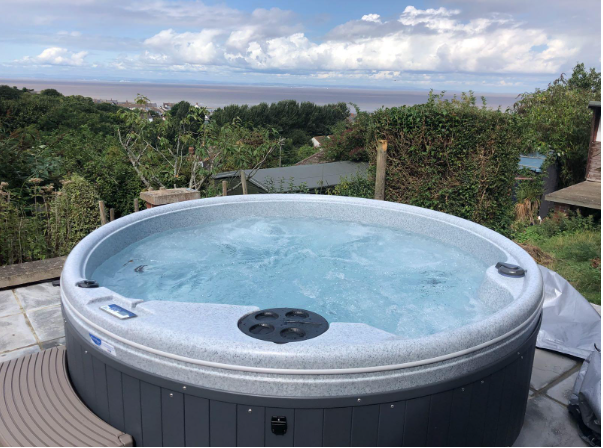 energy-efficient hot tub