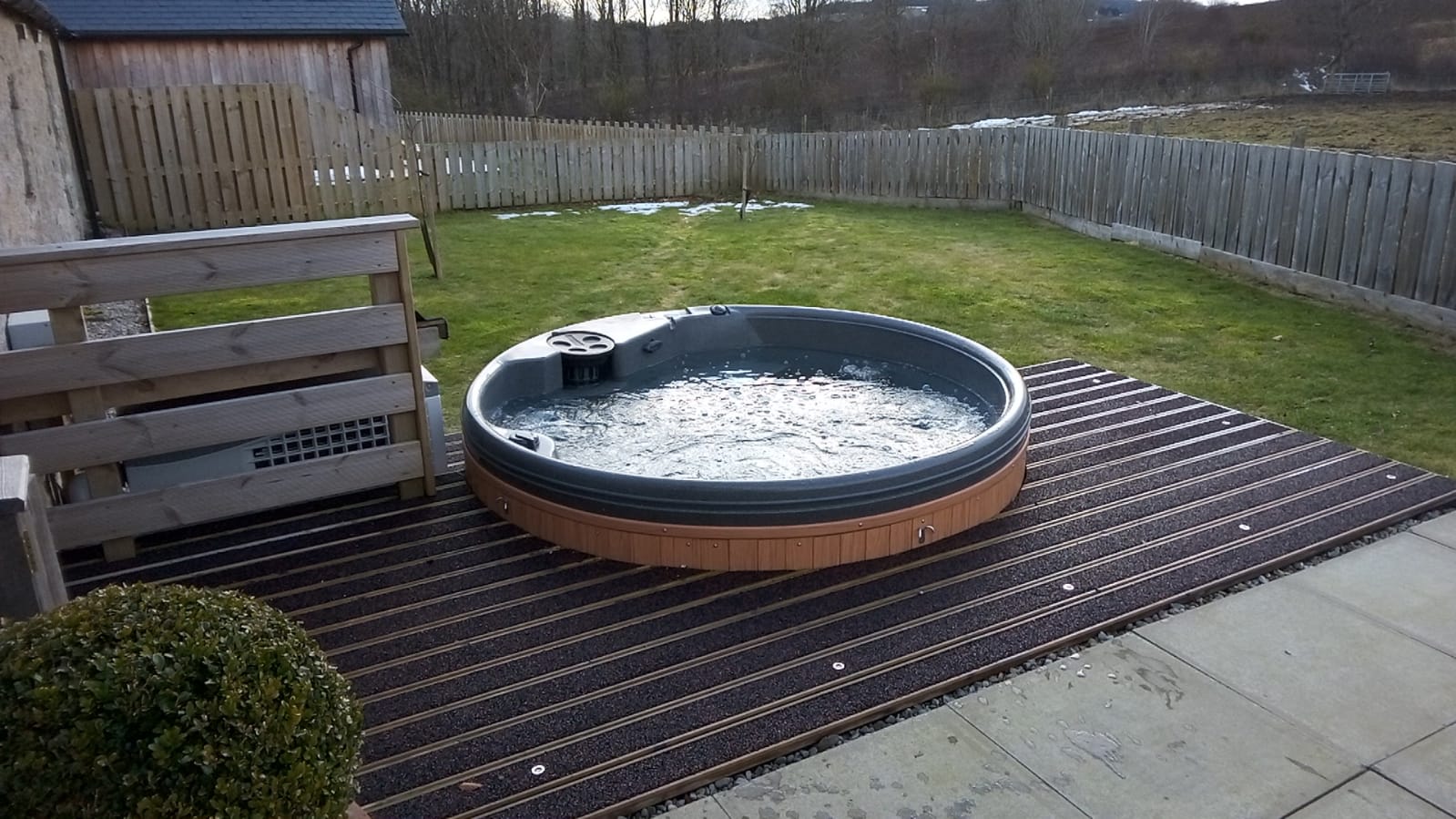 7 Essential Hot Tub Cleaning Steps You Can Try RotoSpa