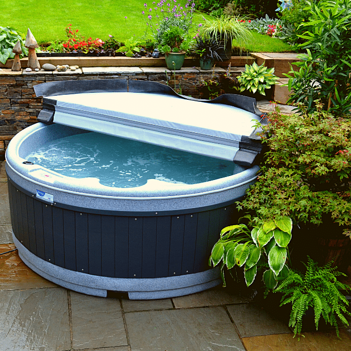 5 Key benefits of using a foam remover hot tub solution for a cleaner spa experience 1 1 2 1