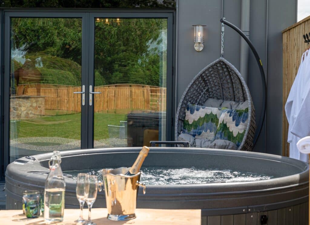 Holiday at Home Serenity 5