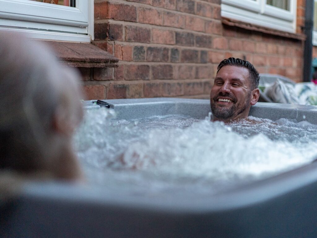 Romantic weekend breaks with a hot tub for this Valentine’s month 1 image